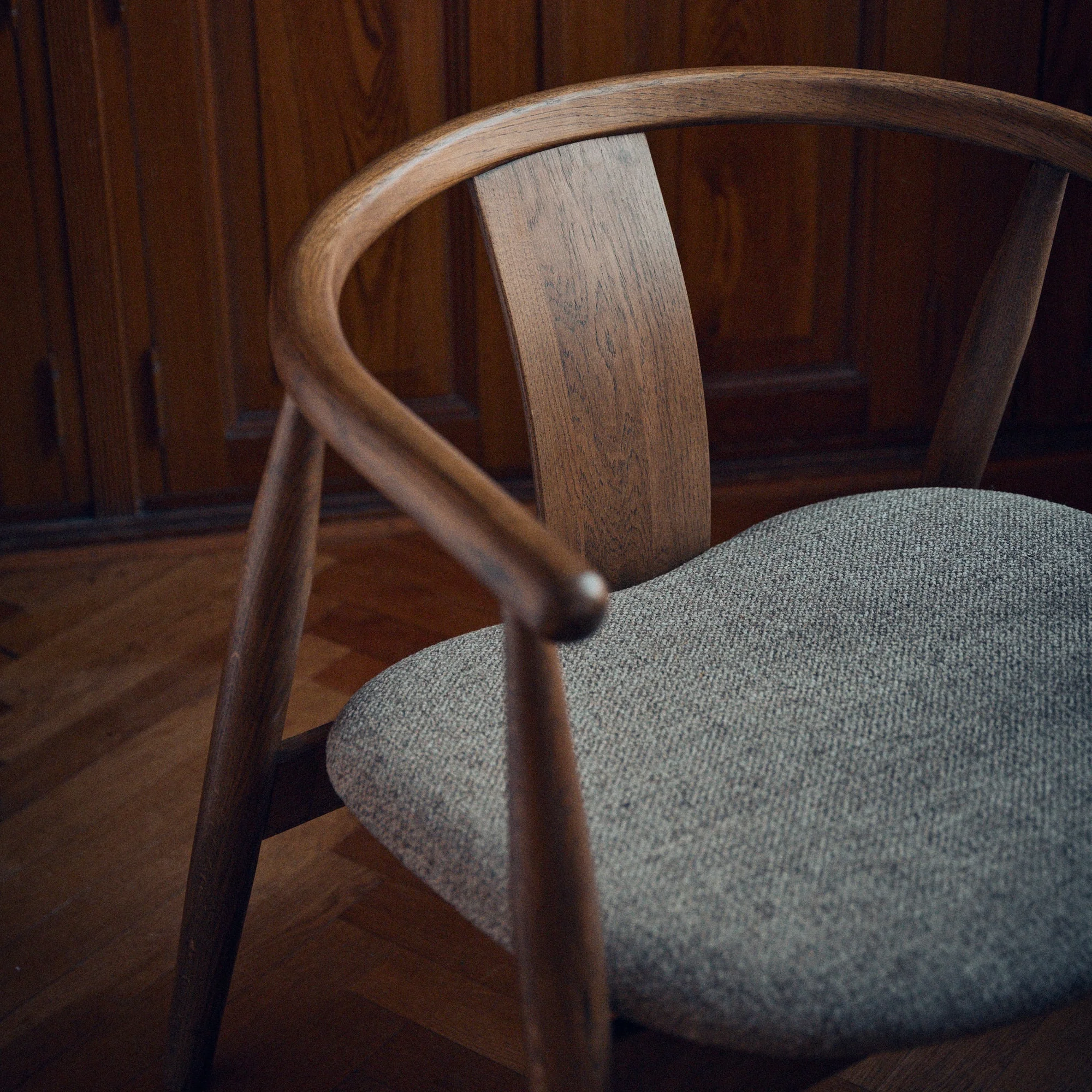 Relate loungestol, røget egetræ | Stof - Image 8
